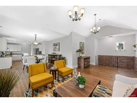2829 Ash St, Denver, CO 80207 photo 8