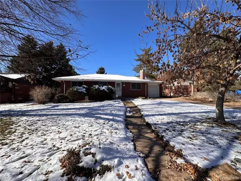 950 S Potomac Ct, Aurora, CO 80012