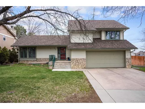 735 S Dearborn Cir, Aurora, CO 80012