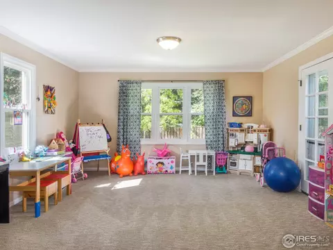 385 Mohawk Dr, Boulder, CO 80303 photo 9