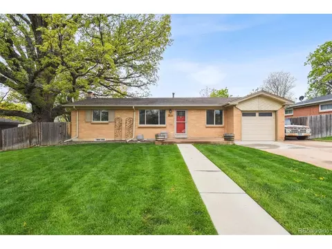 3026 W Stanford Dr, Englewood, CO 80110