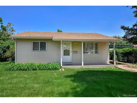 107 Hayes Dr, Colorado Springs, CO 80911