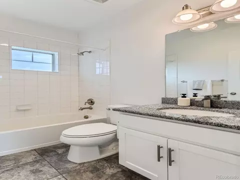 10479 E 25th Dr, Aurora, CO 80010 photo 22
