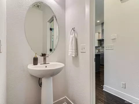 10479 E 25th Dr, Aurora, CO 80010 photo 12