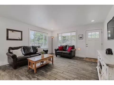Living - 1495 Chestnut Pl, Boulder, CO 80304 photo 1 of 4