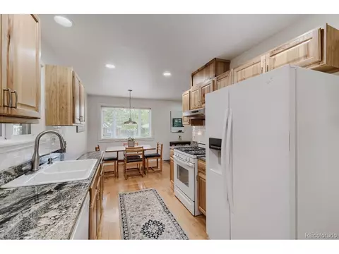 Kitchen - 1495 Chestnut Pl, Boulder, CO 80304 photo 3 of 4