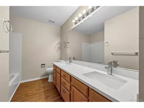 Bath - 20431 E Union Cir, Aurora, CO 80015 photo 4 of 5