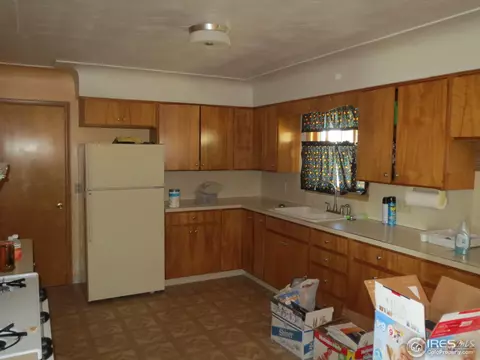 975 E 2nd St, Akron, CO 80720 photo 4