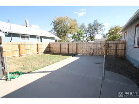 237 7th St, Fort Lupton, CO 80621 photo 4