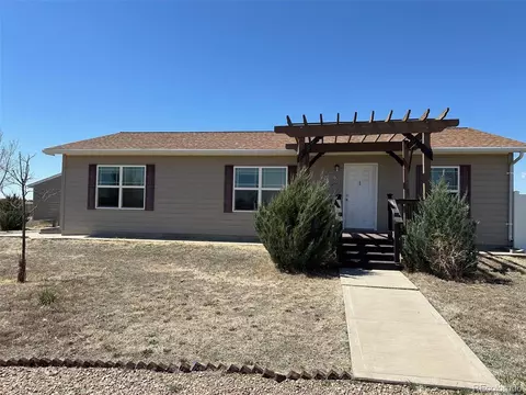 325 Roundhouse St, Hugo, CO 80821