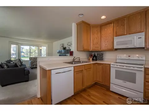 327 Brophy Ct, Frederick, CO 80530 photo 6