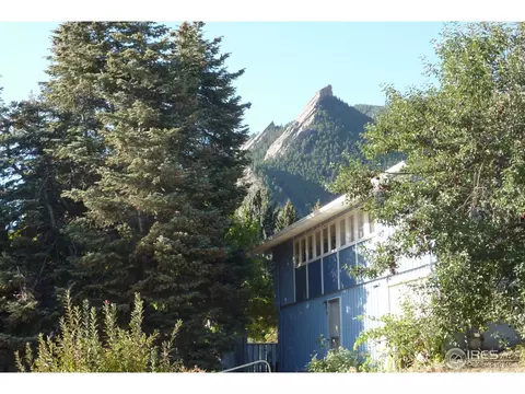901 Gilbert St, Boulder, CO 80302 photo 4