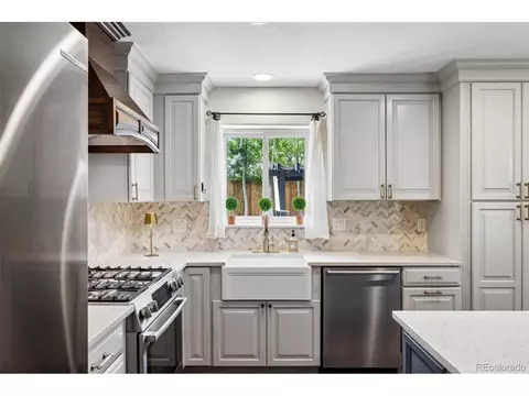 Kitchen - 3720 E 7th Ave Pkwy, Denver, CO 80206 photo 5 of 5
