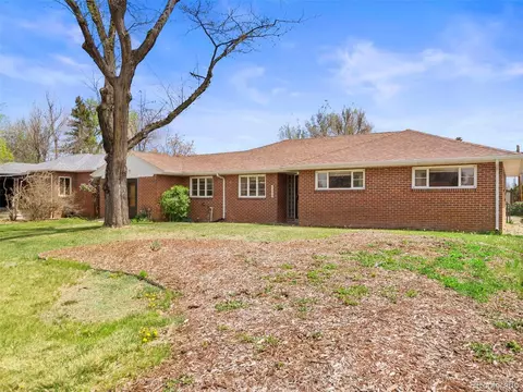 2900 Forest St, Denver, CO 80207 photo 1