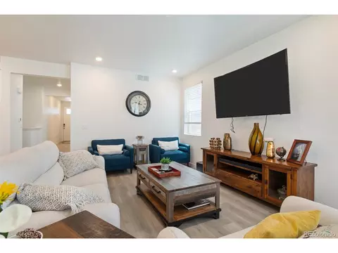 23936 E River Front Dr, Aurora, CO 80019 photo 15