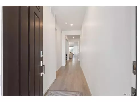 23936 E River Front Dr, Aurora, CO 80019 photo 3