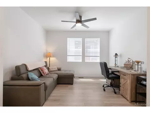 23936 E River Front Dr, Aurora, CO 80019 photo 6