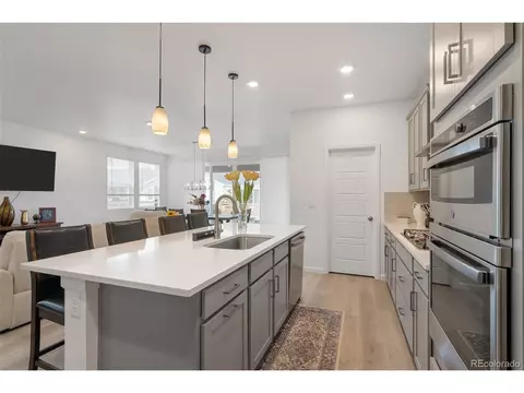23936 E River Front Dr, Aurora, CO 80019 photo 11