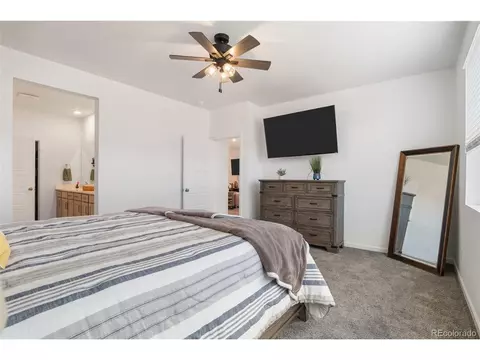 23936 E River Front Dr, Aurora, CO 80019 photo 22