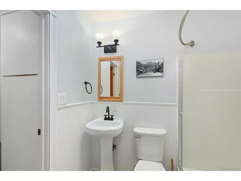 Bath - 924 E St, Salida, CO 81201 photo 1 of 3