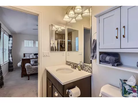 Bath - 14641 E Poundstone Dr, Aurora, CO 80015 photo 3 of 5