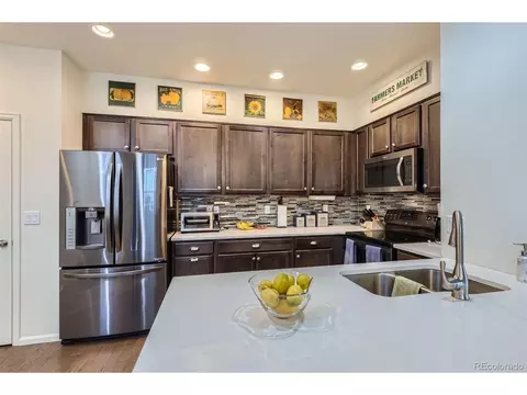 Kitchen - 14641 E Poundstone Dr, Aurora, CO 80015 photo 2 of 2