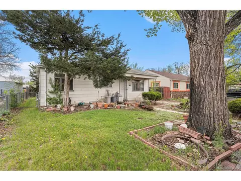 1758 Akron St, Aurora, CO 80010