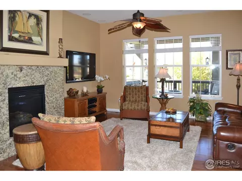 2022 Vineyard Dr, Windsor, CO 80550 photo 2