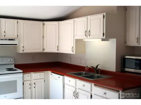 733 7th St, Berthoud, CO 80513 photo 6