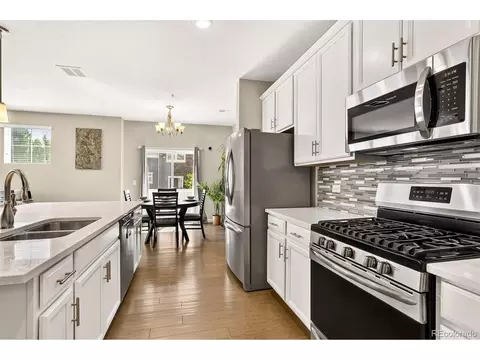 Kitchen - 24817 E Calhoun Pl #B, Aurora, CO 80016 photo 3 of 7