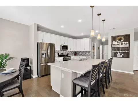 Kitchen - 24817 E Calhoun Pl #B, Aurora, CO 80016 photo 4 of 7