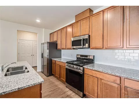 6153 N Ceylon St #8-204, Denver, CO 80249