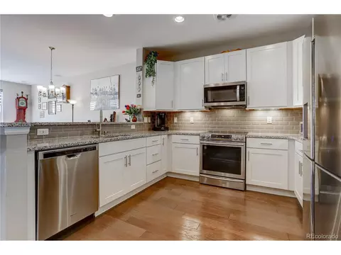 1791 S Buchanan Cir, Aurora, CO 80018 photo 3