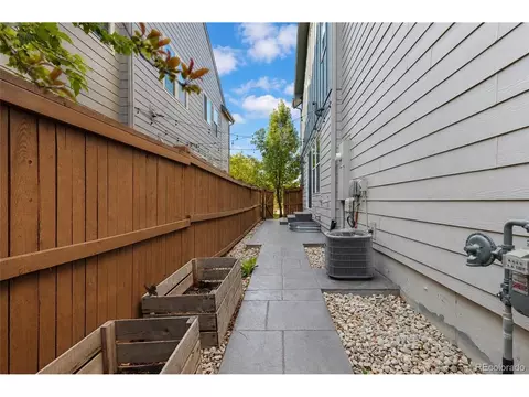 Exterior - 9327 E 60th Ave, Denver, CO 80238 photo 3 of 6