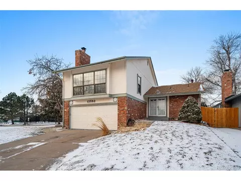 12592 E Bates Cir, Aurora, CO 80014 photo 2