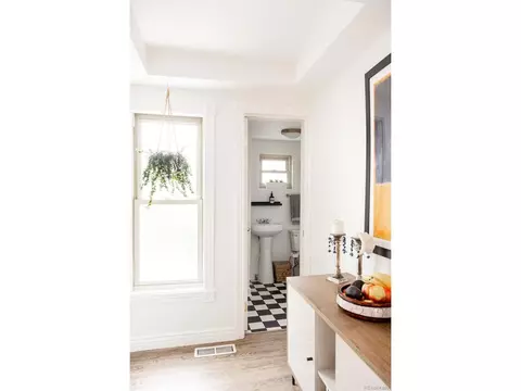 1425 E 24th Ave, Denver, CO 80205 photo 25