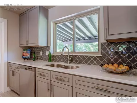 5565 E Bails Dr, Denver, CO 80222 photo 6