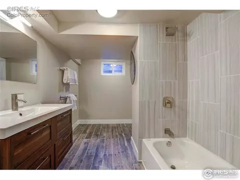 5565 E Bails Dr, Denver, CO 80222 photo 23