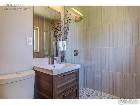 5565 E Bails Dr, Denver, CO 80222 photo 15