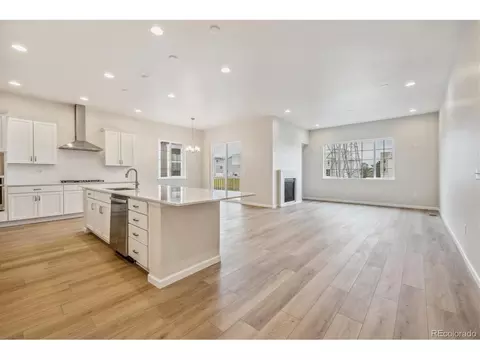 5244 Queen Ct, Arvada, CO 80002 photo 6