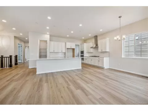 5244 Queen Ct, Arvada, CO 80002 photo 8