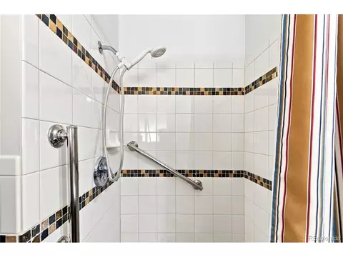 Bath - 8035 E Jefferson Pl, Denver, CO 80237 photo 2 of 4