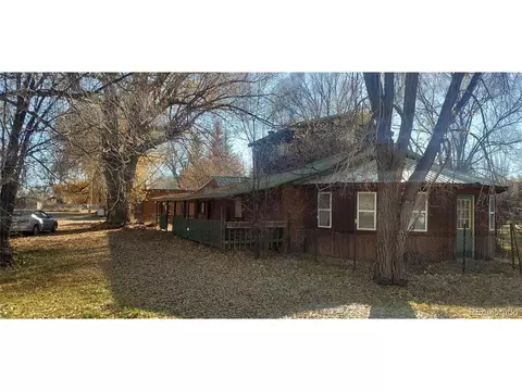 125 Denver Ave, Saguache, CO 81149