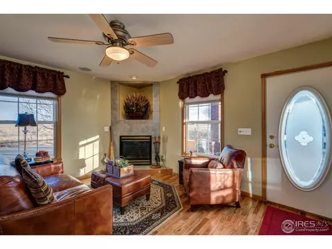 318 E Michigan Ave, Berthoud, CO 80513 photo 6