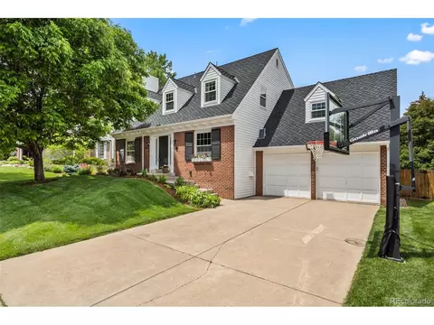 6839 S Niagara Ct, Centennial, CO 80112