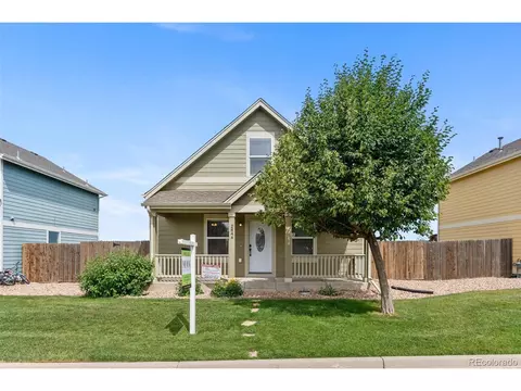 2844 Renshaw St, Strasburg, CO 80136