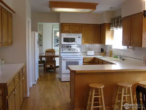 2462 Mapleton Cir, Longmont, CO 80503 photo 7