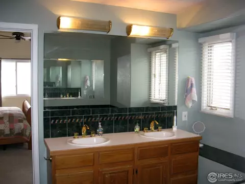 2462 Mapleton Cir, Longmont, CO 80503 photo 21