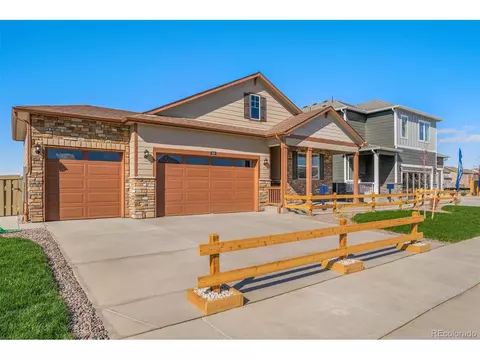 216 Racer St, Bennett, CO 80102 photo 2
