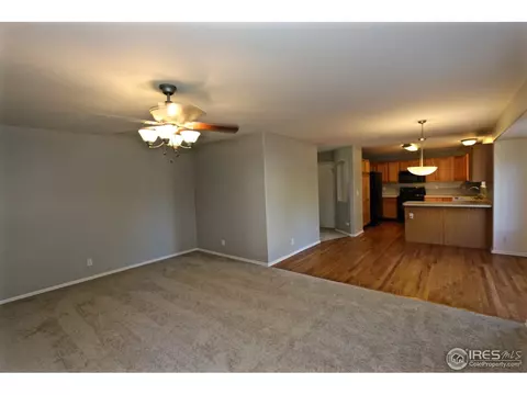 3255 E 105th Pl, Northglenn, CO 80233 photo 9